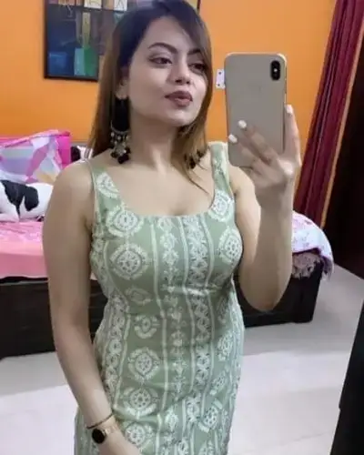 Call Girl in Alangulam